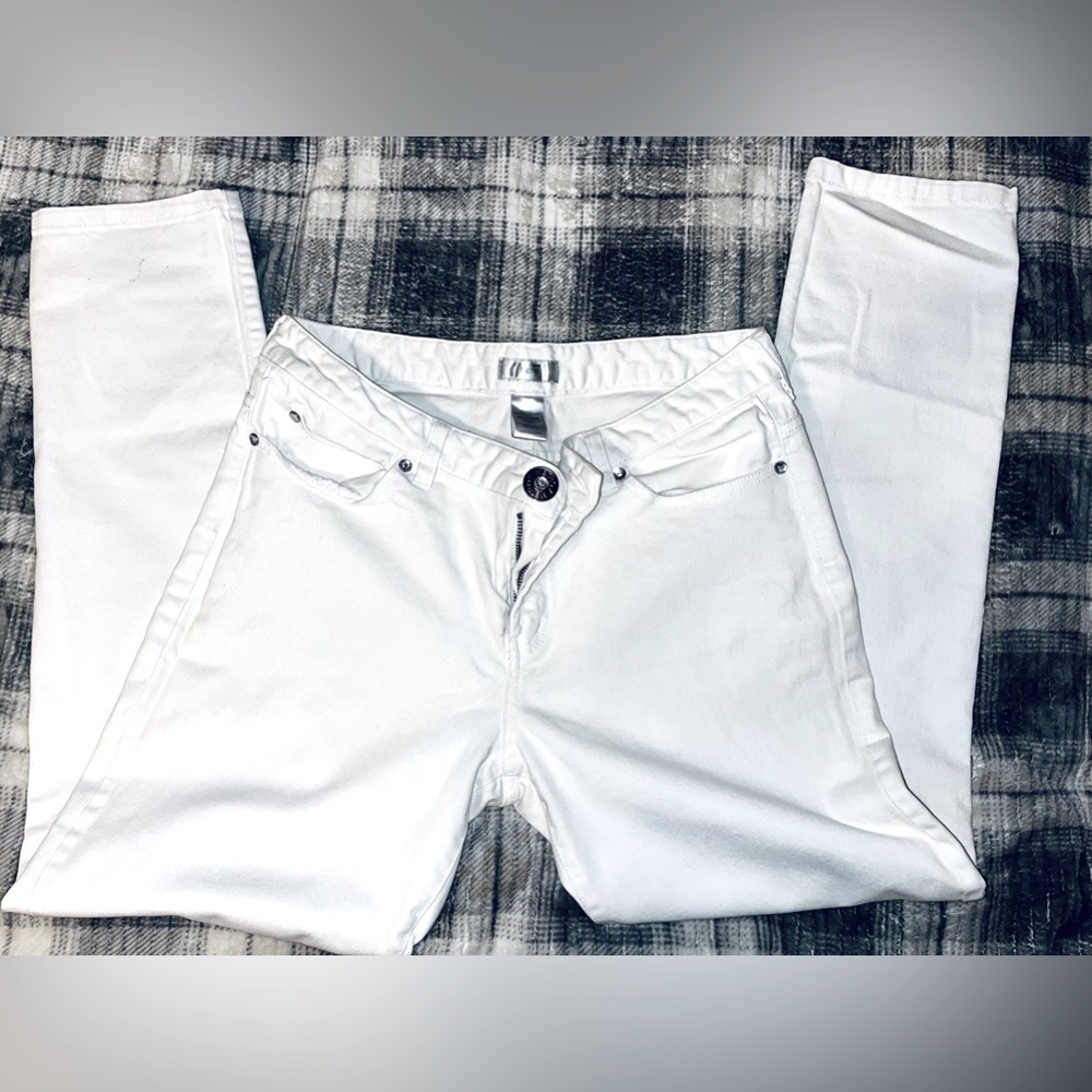 NWOT Women’s Metro 7 White Skinny Jeans